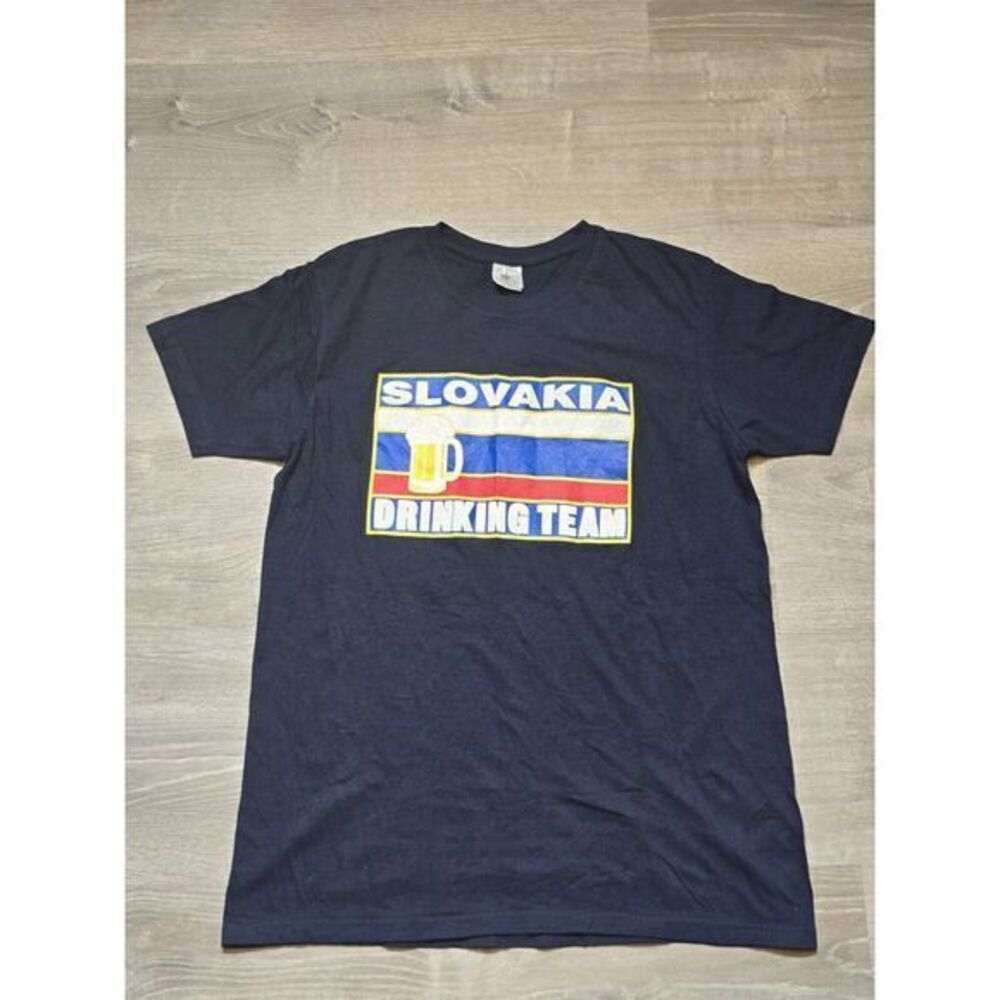 B & C Collection‎ Slovakia Drinking Team T-shirt Size Large